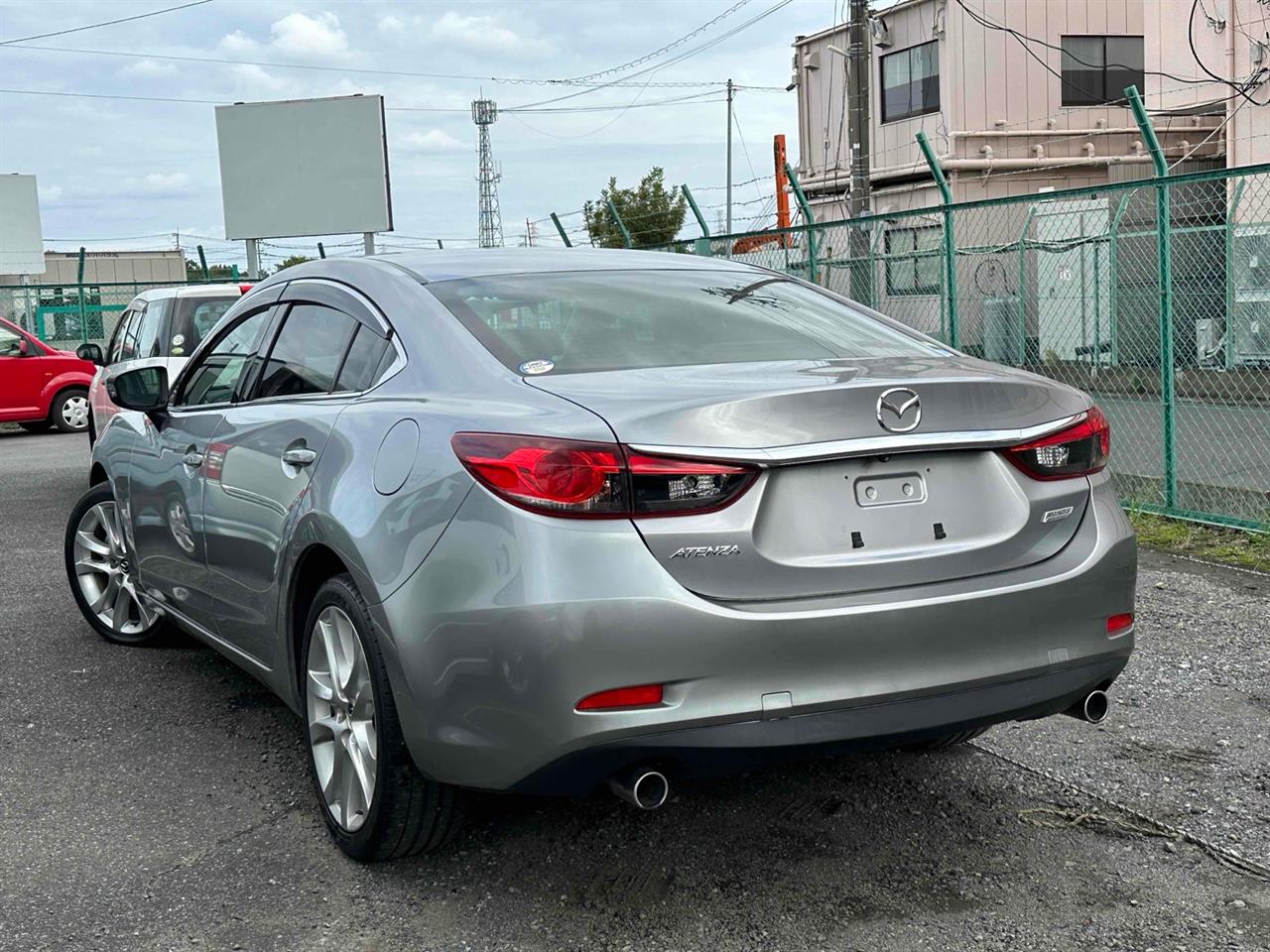 2013 Mazda Atenza