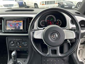 2013 Volkswagen Beetle - Thumbnail