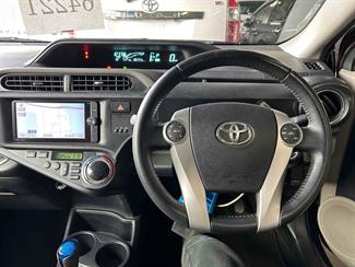 2014 Toyota Aqua - Thumbnail