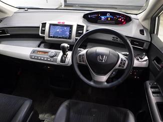 2014 Honda Freed - Thumbnail