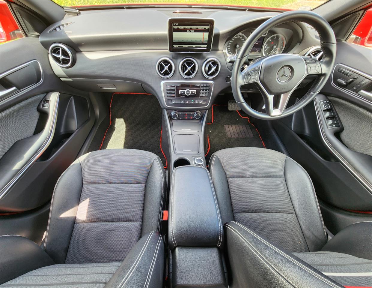 2014 Mercedes-Benz A180