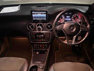 2015 Mercedes-Benz A180 - Thumbnail